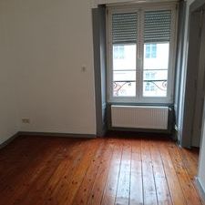 À louer / Appartement F2 / BESANCON CENTRE VILLE - BATTANT 42 rue Battant - Photo 4