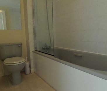 2 bedroom apartment to rent Hamble - Photo 4