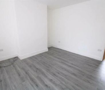 3 bed semi-detached house to rent in Alt Road, Ashton-Under-Lyne, OL6 - Photo 1