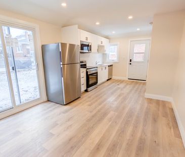 Newly Renovated 1 Bedroom Detached apartment in St. Catharines! - Photo 6