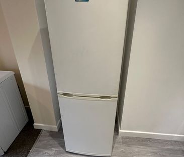 2 Bed Flat, Sherwood, NG5 - Photo 5