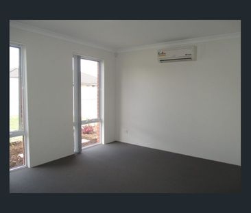 PERFECT LOCATION! - Photo 5