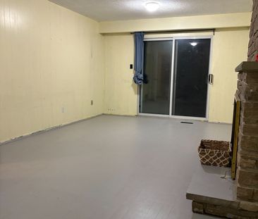 For Lease - 299 Goldenwood Road Unit# Lower Unit, Toronto, Ontario - Photo 2