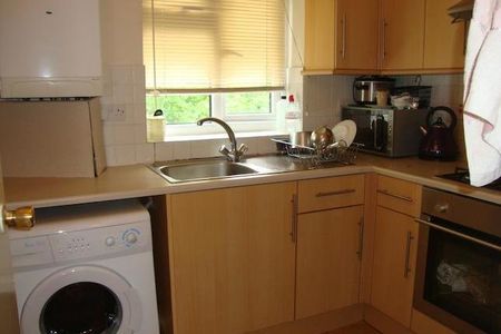 1 bedroom flat to rent - Photo 4
