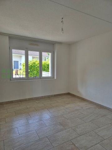 65 m2 ground floor apartment comprising: - Foto 3