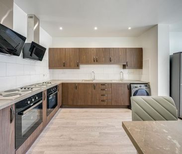 1 bedroom in a house share to rent - Photo 4