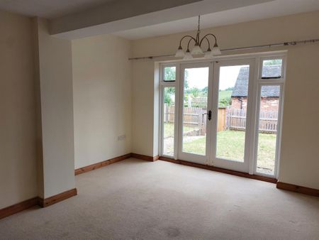 Cedar Farm, Dalbury Lees, Ashbourne - Photo 2