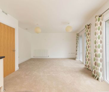 Oliver Court, Weston - Photo 2