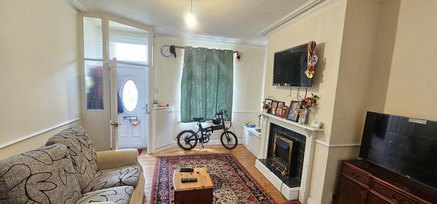 2 bedroom terraced house to rent - Photo 1