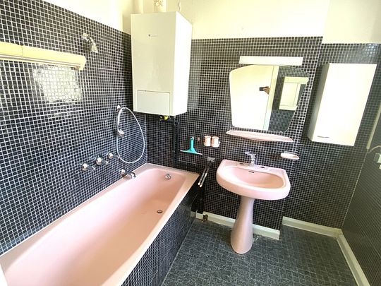 2-Zimmer Dachgeschoßwohnung nahe U1 Reumannplatz in 1100 Wien zu mieten - Photo 1