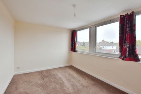 2 bedroom Flat To Let - Photo 5