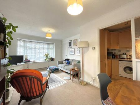 2 bedroom flat to rent - Photo 4