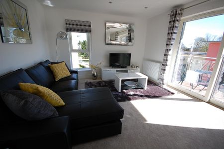 2 bedroom flat to rent - Photo 2
