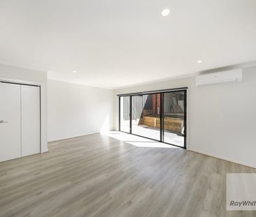 Low maintenance living with a view! - Photo 1