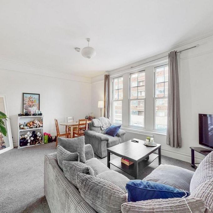 3 bedroom apartment to rent - Photo 1