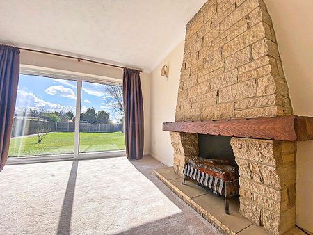 Star Lane, Ash, Aldershot, Surrey, GU12 - Photo 2