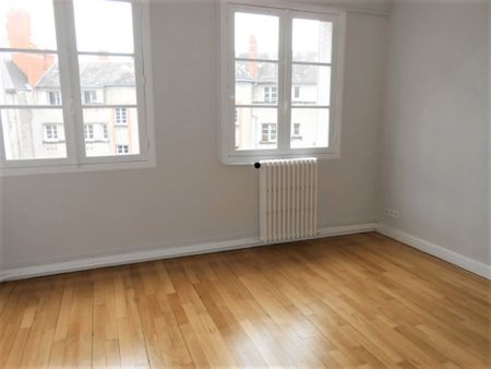 Location Appartement 1 pièce 34m² BLOIS 41000 - Photo 5