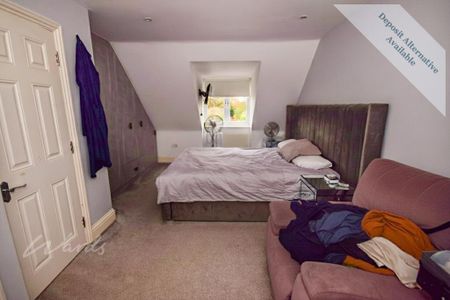 4 bedroom semi-detached house to rent - Photo 5