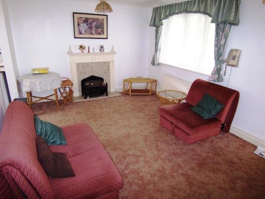 2 bedroom apartment to rent Catalina Drive, Poole, BH15 - Photo 1