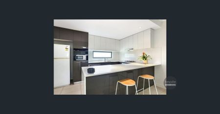 Waterside Estate Living - Photo 4