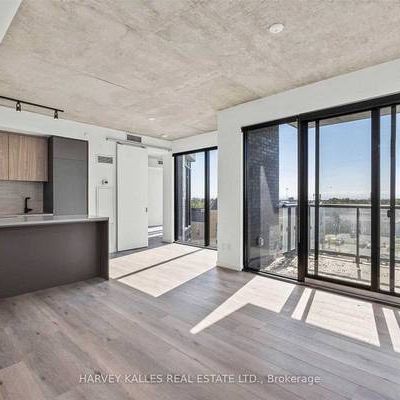 BOUTIQUE STYLE 2 BEDS 2 BATHS LOFT CORNER UNIT PARKING INCLD - Photo 1