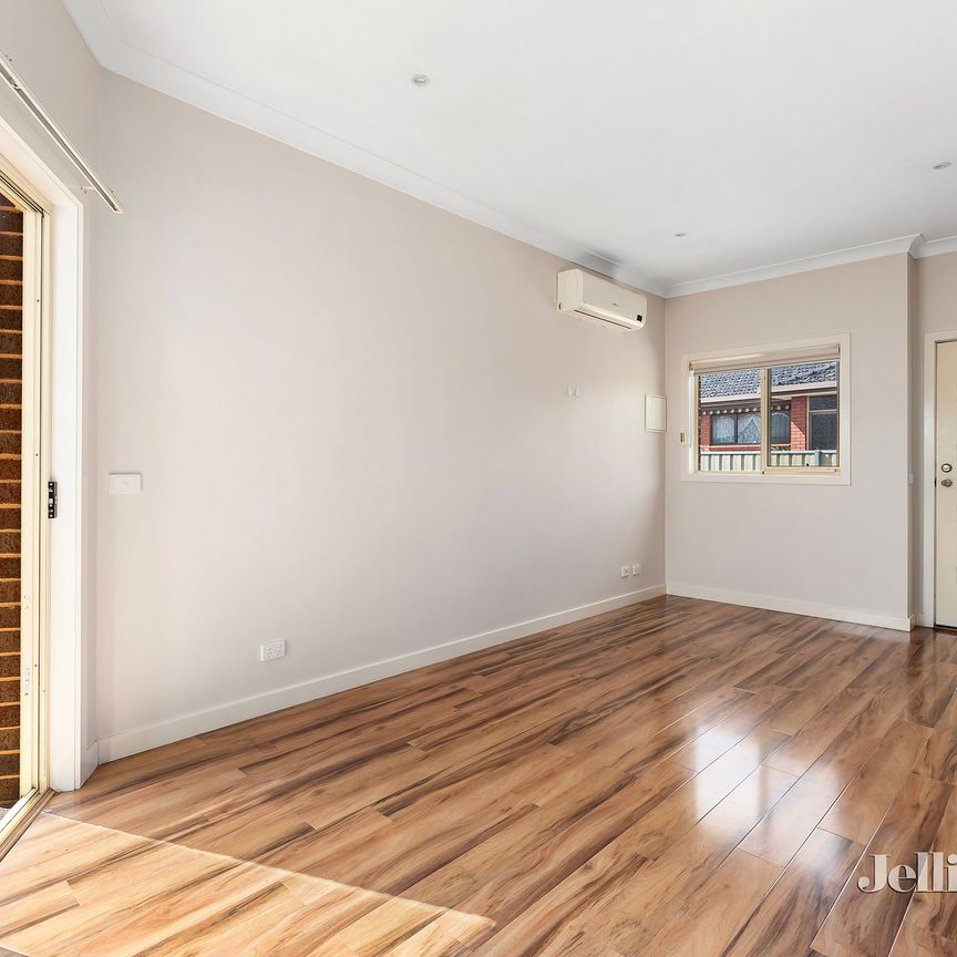 3/2 Lloyd Avenue, Epping - Photo 1