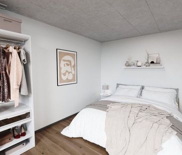 Moderne 2.5-Zimmerwohnung in der Lokstadt - Photo 1
