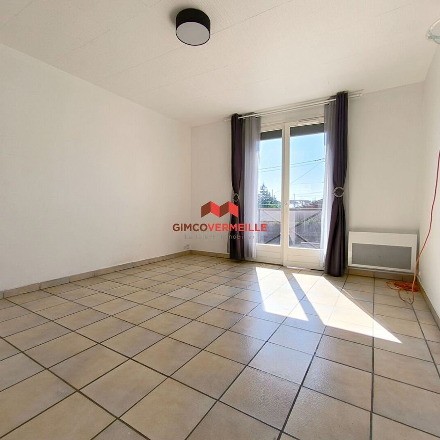 Appartement T2 de 46 m2 + Balcon + Parking extérieur - Photo 1