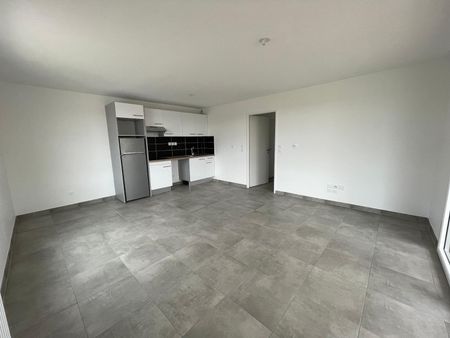 EAUNES / Location Appartement 64 m² - Photo 4