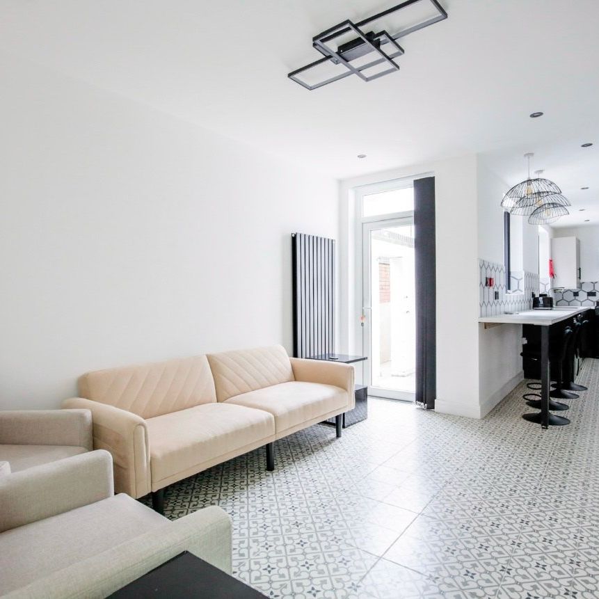 Room in a Shared House, Dial Street, L7 - Photo 1