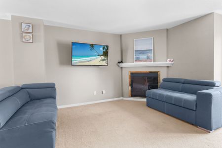 For Lease - 258 Meadowbreeze Drive, Kanata, Ontario - Photo 2