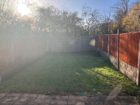 3 bedroom townhouse to rent - Photo 5