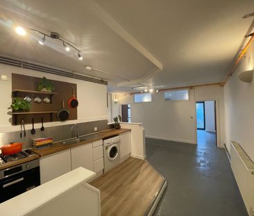 2 Bed Flat, Enterprise House, E9 - Photo 1