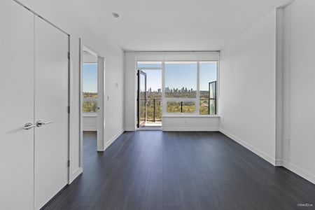 2425 Alpha Avenue Avenue S #905, Burnaby, BC V5C0K2 - Photo 2