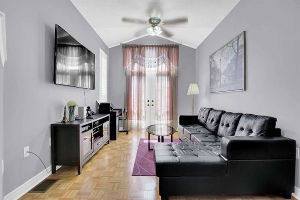 For Lease - 51 Connolly Crescent Unit# Upper, Brampton, Ontario - Photo 1