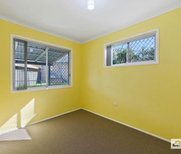 Freshly updated home with large yard! - Photo 6