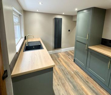 2 bedroom terraced house to rent - Photo 5