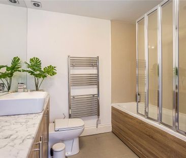 4 bedroom detached house to rent - Photo 6