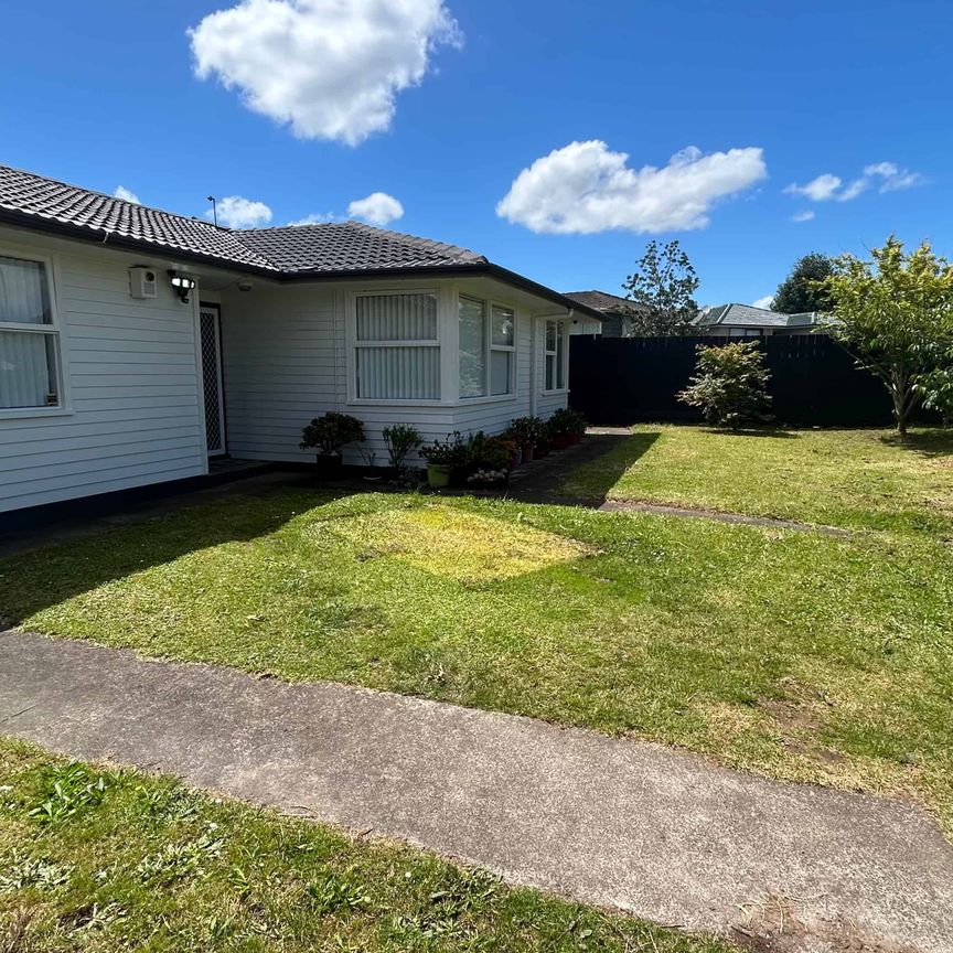 Sunny Family Home in Great location - Photo 1