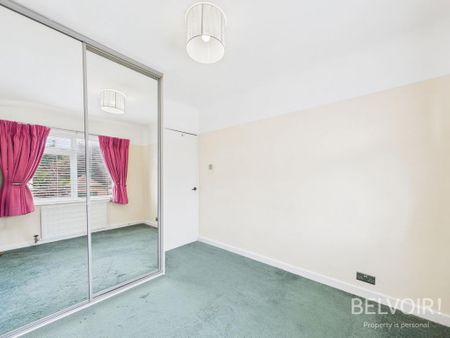 3 bedroom detached house to rent - Photo 2