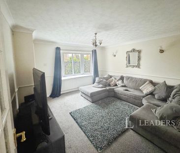 3 bedroom semi-detached house to rent - Photo 2