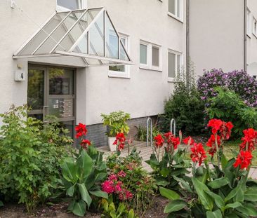 Licht, Luft u. Lebensqualität – 4 Zimmer mit Loggia und Wohlfühlbad - Photo 3