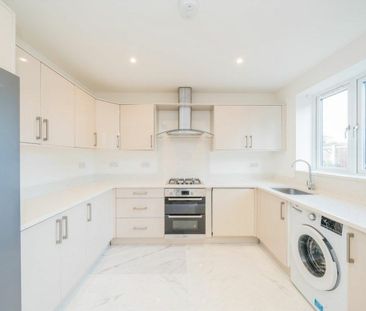 Kavsan Place, Cranford, TW5 - Photo 1