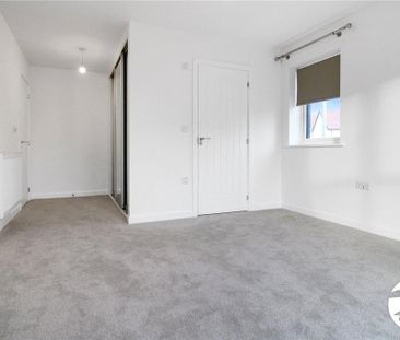 3 bedroom detached house to rent - Photo 5