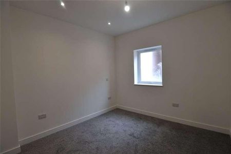 South Parade, Whitley Bay, NE26 - Photo 2