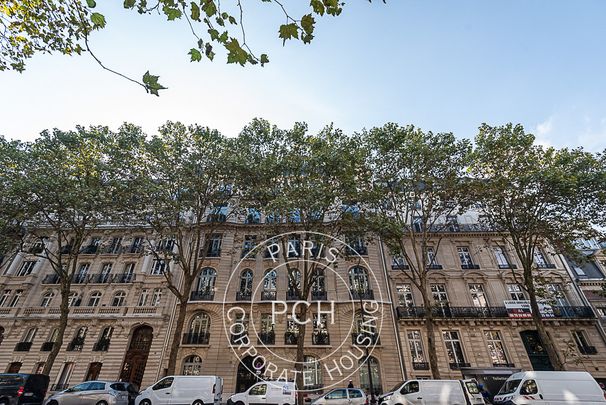 Boulevard de Courcelles, - Photo 1