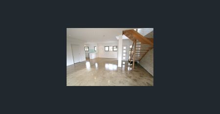 Elegant double storey living! - Photo 2