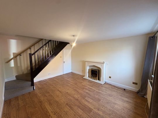 Cwrt Llwyn Fedwen, Morriston, Swansea, SA6 6HN - Photo 1