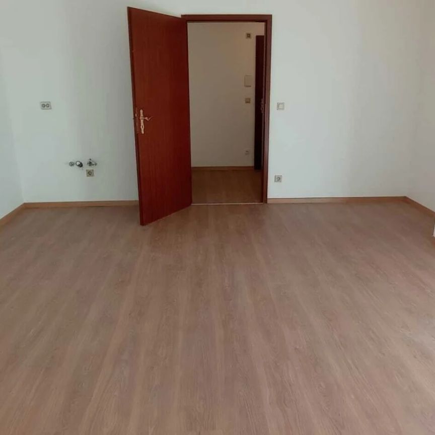 Helle, freundliche Neubauwohnung mit BALKON - nähe Auhofstraße / Strecker Park! - Photo 1