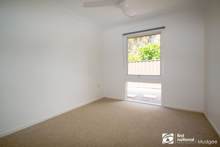 Stylish Family Home Backing onto Reserve - Photo 4